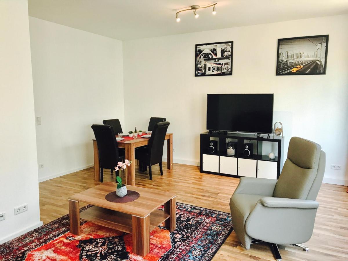 Deluxe In Hearth Of Downtown