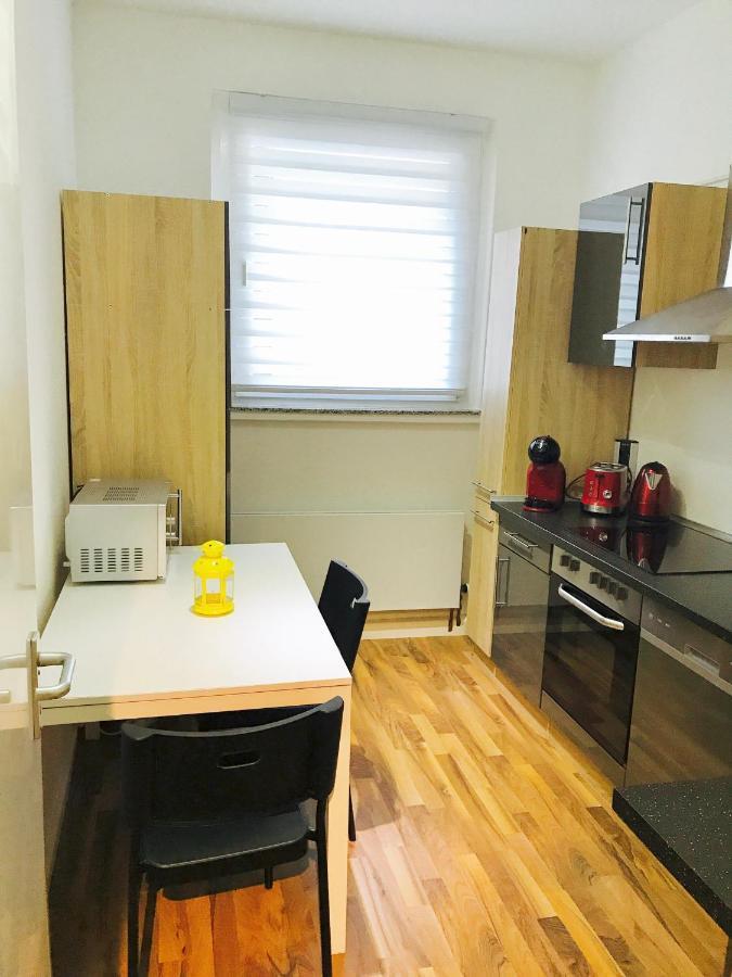 Deluxe In Hearth Of Downtown Apartment *