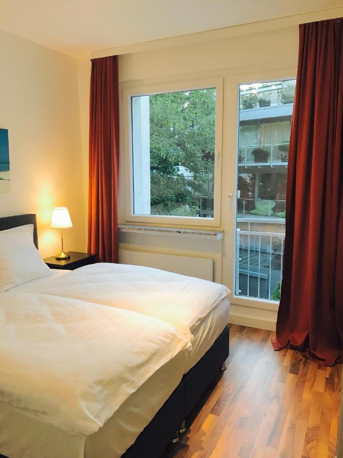 Deluxe In Hearth Of Downtown Apartment *